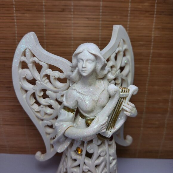 Costco LED Lighted Angel Figurine 11.5” Colour Changing Christmas Decor - Picture 5 of 17